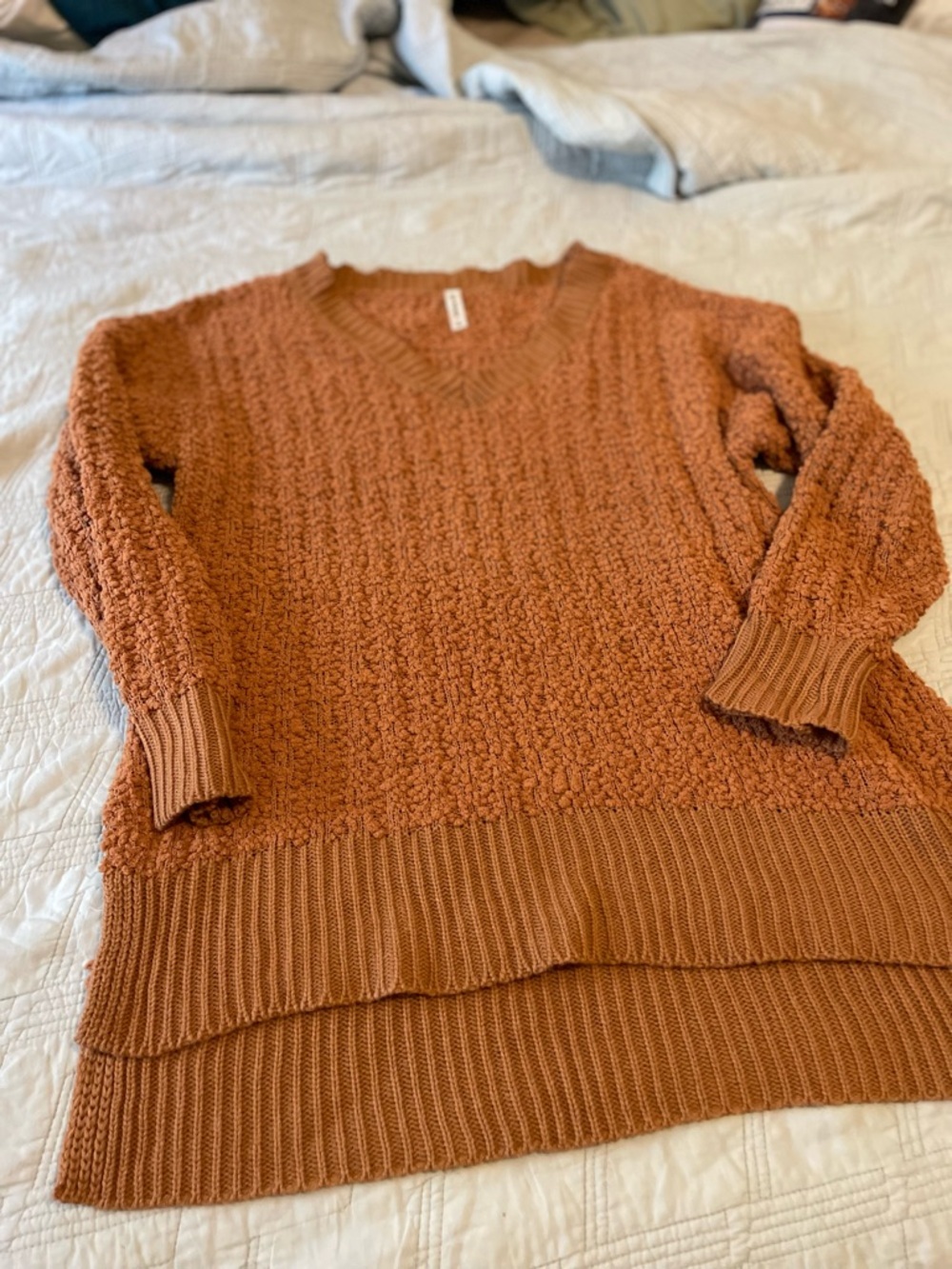 Zenana Outfitters Rust Popcorn Knit V-Neck Sweater